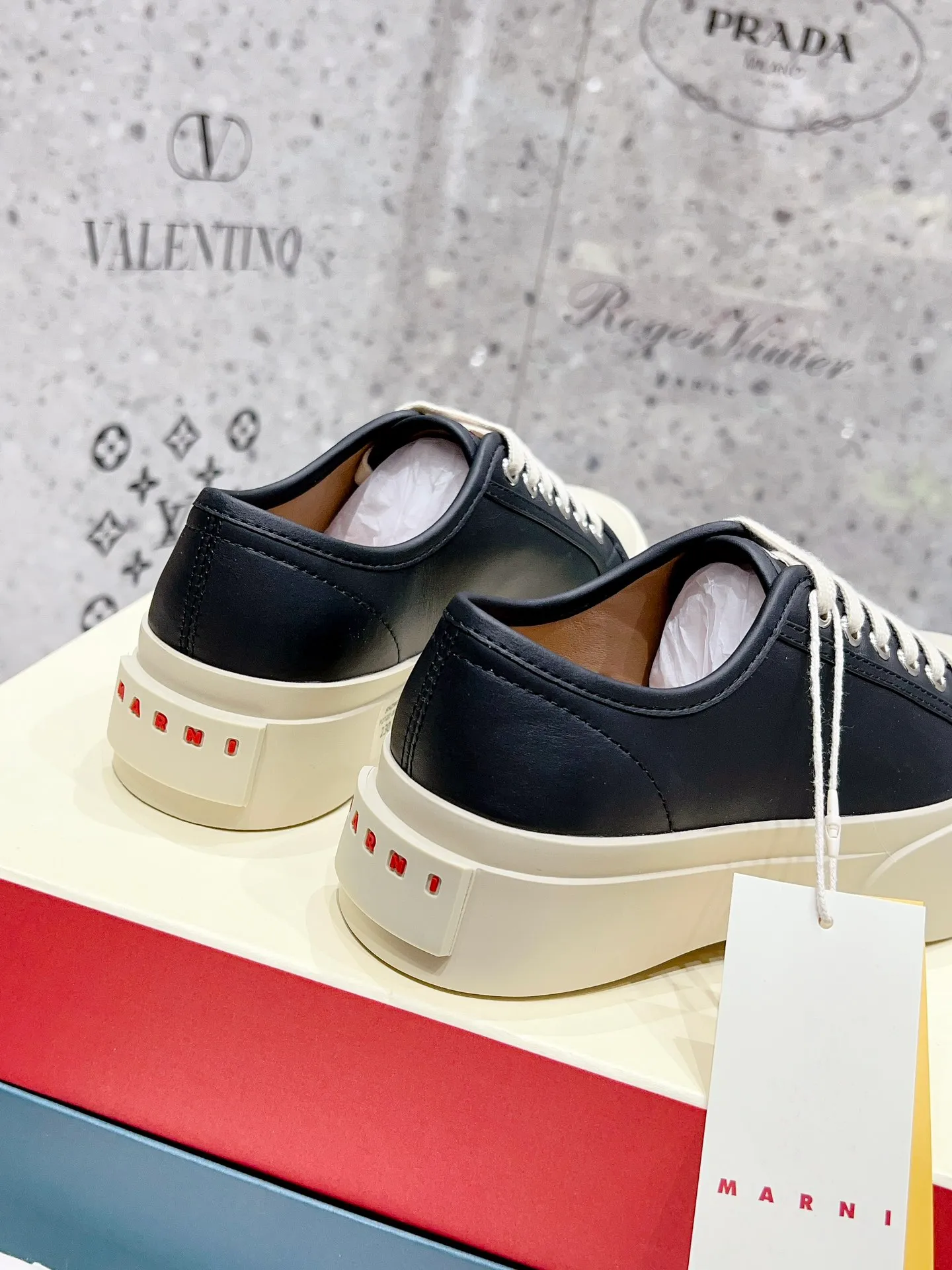 👟👟Ex-factory price 480👟👟 marni big-toe shoes, the latest version, with chip version! New version of outsole, new color, so all colors are in stock!